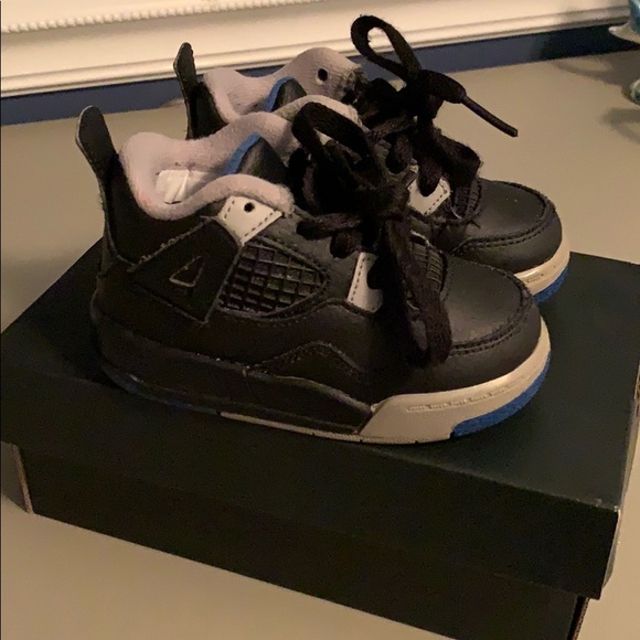 size 5 jordan 4